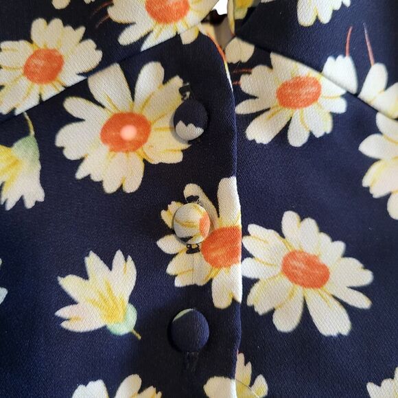 idem ditto Small Black Daisy Crop Top Smocked Peplum Adjustable Straps Bow Tie - Picture 11 of 13